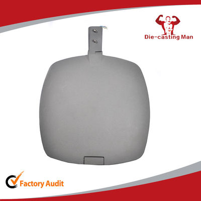 Κατοικία φωτεινών σηματοδοτών των υπαίθριων οδηγήσεων με τη λειτουργία τρία για τον κύριο φωτεινό σηματοδότη και την προσωπική περιοχή